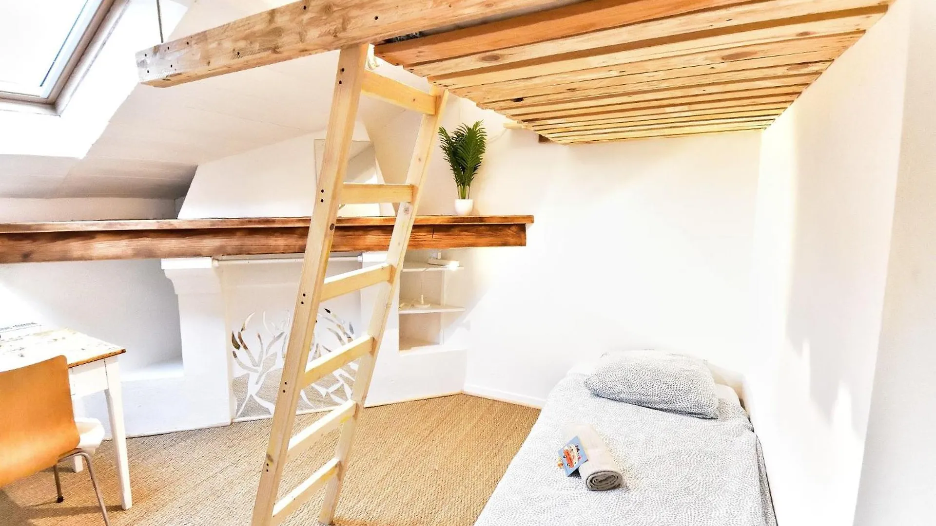 Surf Hostel Biarritz France