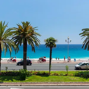 Beautiful By The Sea Front Apartment Nizza